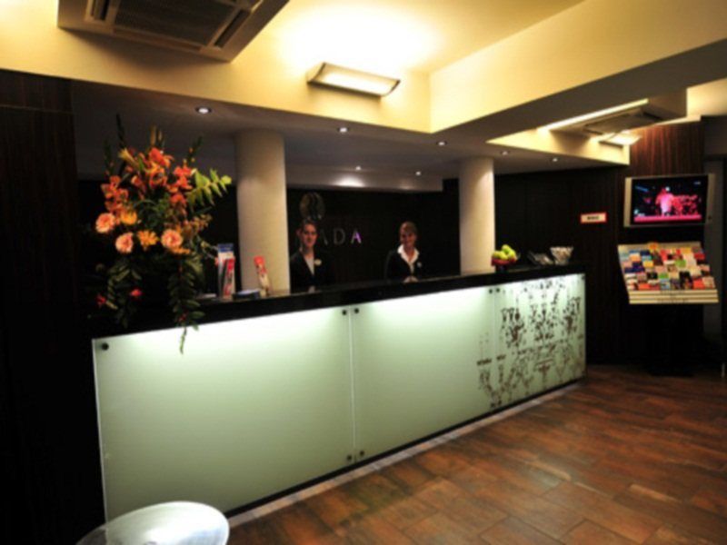 Ramada By Wyndham Frankfurt City Centre Франкфурт-на-Майне Экстерьер фото