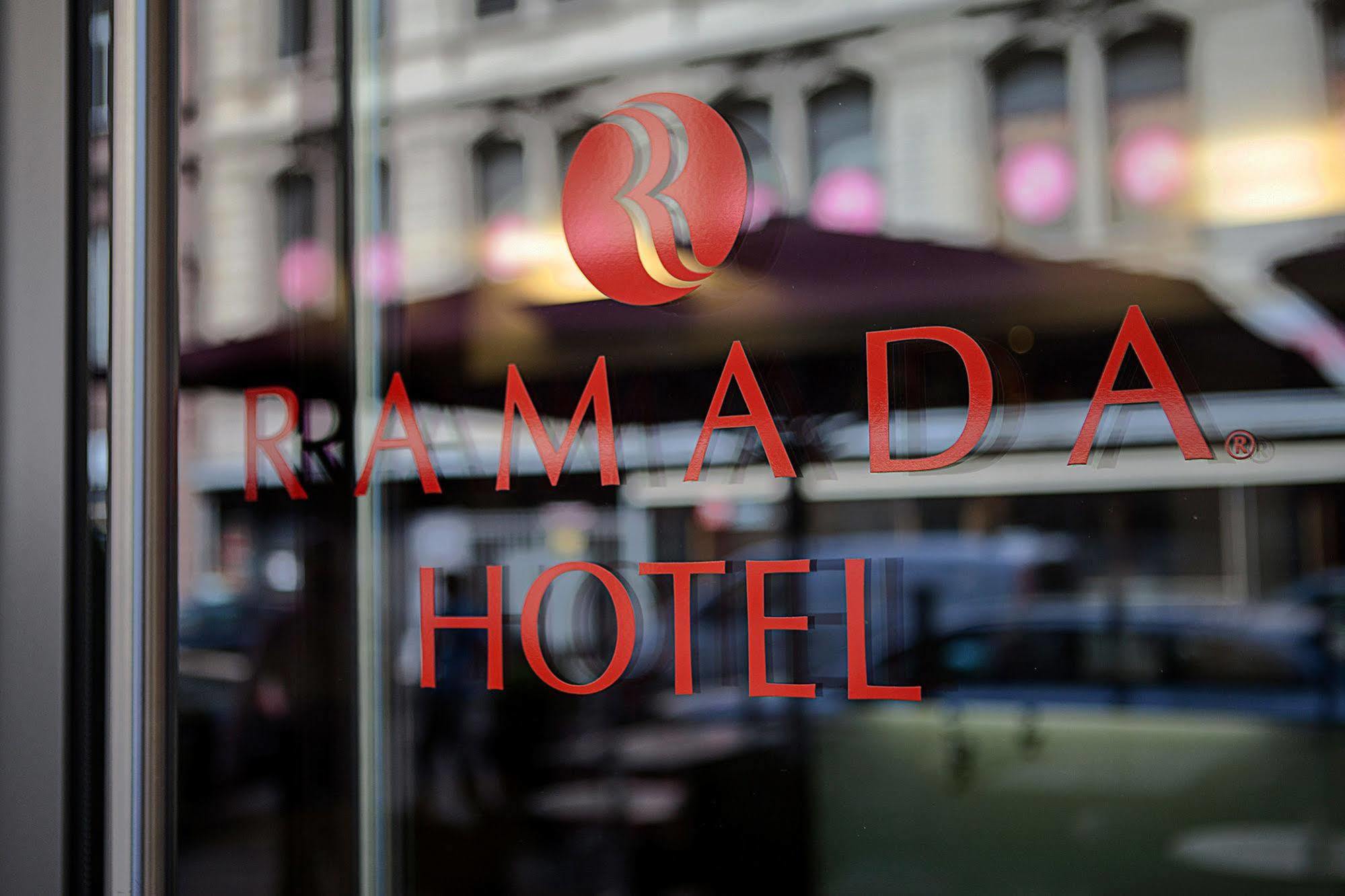 Ramada By Wyndham Frankfurt City Centre Франкфурт-на-Майне Экстерьер фото