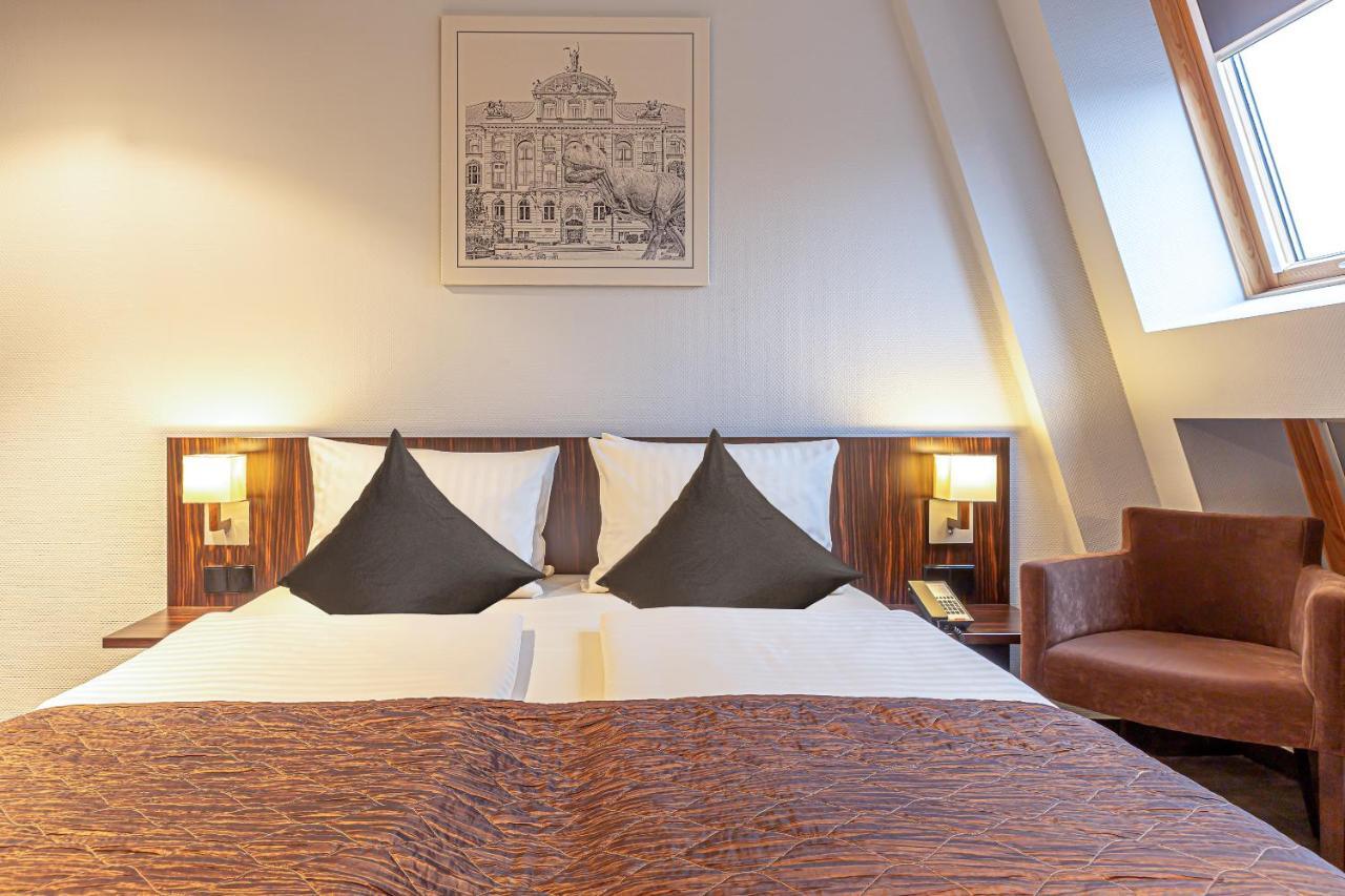 Ramada By Wyndham Frankfurt City Centre Франкфурт-на-Майне Экстерьер фото